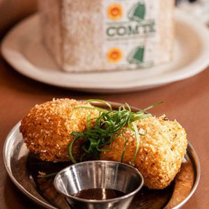 Kimchi & Comté kroket, appelsapreductie