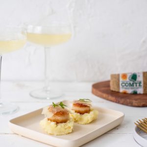Coquilles op aardappelpuree met Comté