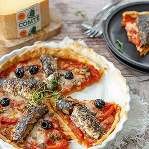 Taart met tomaat, sardines en Comté